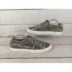 Corkys Womens Camo Sneakers Sz 8 Camouflage Shoes Slip On Casual